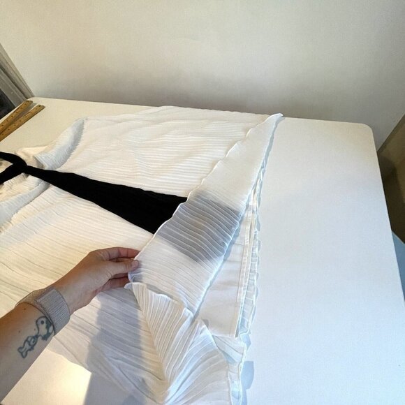 Gianni Bini Pleated Halter Mini Dress Womens S White Sleeveless Trapeze Swing - Picture 7 of 8